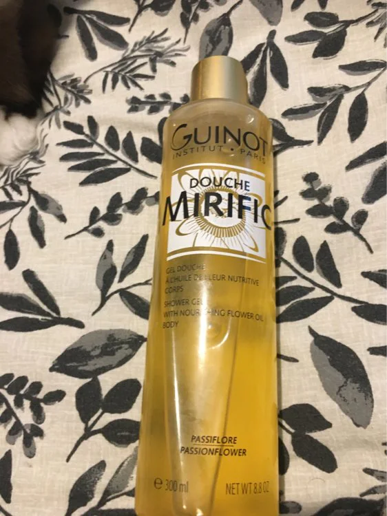 GUINOT COFFRET MIRIFIC (GEL DOUCHE+HUILE+EAU)