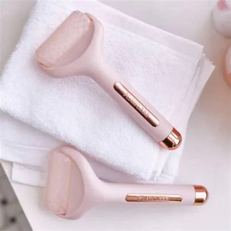 Flawless Rouleau à Massage et thérapie par le froid Pour Visage et Corps